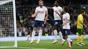 Giovani lo celso is congratulated by cristian romero after scoring tottenham's third goal against paços de ferreira. T2xa Emwr Lcbm