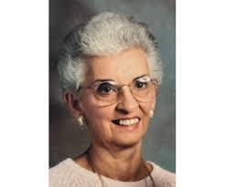 Elizabeth Lamm's Instagram, Twitter & Facebook