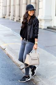What To Wear With Skinny Jeans Everyday Casual Outfits Black Sneakers Outfit Athleisure Outfits