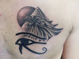 50 Egyptian Tattoo Designs Inkdoneright Pyramide Tattoo Agyptische Augen Tattoos Augen Tattoos