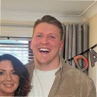 Anthony Lindsay's Instagram, Twitter & Facebook