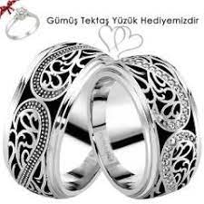 Gumus Alyans Panosundaki Pin