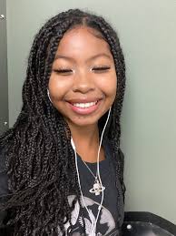 Danielle Schrage (danielleschrage)