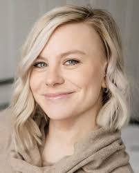 Max Crowder's Instagram, Twitter & Facebook