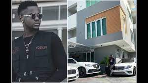 The multiple award winning 'eko, madu, jaho' crooner, is set to release an album on the 25th of june 2020 and his fans can barely. Money Speaking Kizz Daniel Shows Off His Expensive Cars And House Youtube