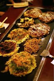 Okonomiyaki And Yakisoba Oishii I Have To Try This At Least Once Japanese Street Food Food Street Food