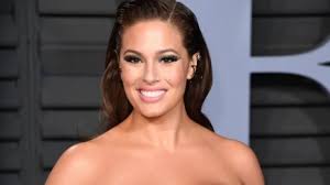 When graham was in eighth grade, she moved to lincoln, nebraska, with her family. Ashley Graham Komplett Durchsichtig So Sieht Sie Sonst Nur Mann Justin News De
