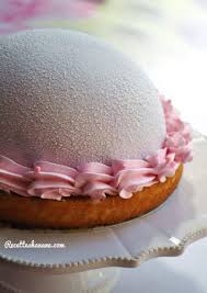 Bavarois Dome Aux Fraises Prestige Video Dessert Fraise Mousse Fraise Gateaux Et Desserts