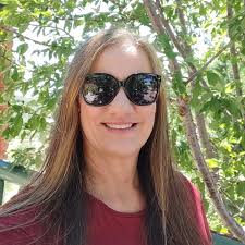 Peggy Ritchie's Instagram, Twitter & Facebook