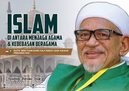 Menurut sensus tahun 2010, 67.32% dari 28.334.135 jiwa penduduknya mengidentifikasikan dirinya sebagai penganut agama islam, 12.84% sebagai penganut agama budha, kemudian 6.24% pemeluk agama kekristenan, hindu sebanyak 1.27. Islam Di Antara Menjaga Agama Dan Kebebasan Beragama Berita Parti Islam Se Malaysia Pas
