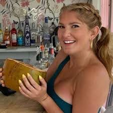 Johnna Marie's Instagram, Twitter & Facebook