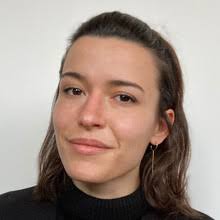 Anna Bishop's Instagram, Twitter & Facebook