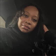 Angela Sandridge's Instagram, Twitter & Facebook