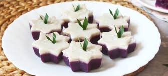 Kamu dapat membuat kue talam walaupun tak ada oven dengan mengikuti resep kue talam pandan yang dibagikan via akun youtube devina hermawan. Telp Wa 0812 7611 3436 Jual Kue Talam Ubi Lintau Original Mandau Bengkalis Kota Duri Kue Talam Kue Talam Ubi Kue Talam Singkong Kue Talam Ubi Ungu Kue Talam Berasal Dari Kue Talam Pisang Kue