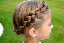 17 hair tutorials you can totally diy. 5 Hot Weather Hair Tutorials To Try This Weekend Courtesy Of The Youtube Racked