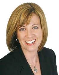 Shana Carr's Instagram, Twitter & Facebook