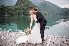 Kurzlich Habe Ich Claudia Und Lukas Auf Ihrer Hochzeit Begleitet Die Beiden Haben In St Gilgen Am Wunderschonen Wolfgangsee Geh Instagram Photography Wedding