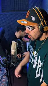 یوتاب، بانوی دلیر زاگرس، نمونه‌ای درخشان از این زنان است. آن‌گاه که آریو  برزن، فرمانده سپاه امپراتوری هخامنشی، در کوه‌های زاگرس با سپاه اندک خود در  برابر ارتش عظیم اسکندر مقدونی ایستاد،