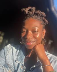 Good morning! I am the sun. ☀️ ✨ Spread love y'all! Photo 1: Car selfie  with the amazing beautiful sun shining