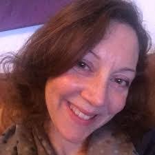 Julie Mount's Instagram, Twitter & Facebook