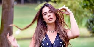 Según explicó en el post de la publicación usarían la colección de sombras 'salvaje' de color pop. Tkm Colombia Tkmcolombia Twitter