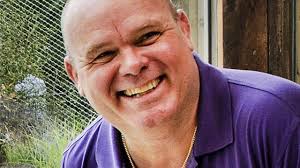 Paul henri de leeuw (born march 26, 1962 in rotterdam) is a dutch television comedian, singer and actor. Paul De Leeuw Fanclub Photos Facebook