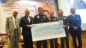 Pekeliling berhubung syarat tempoh menunggu bagi skim insurans berkelompok. Koperasi Polis Jangan Jadi Seperti Ahlong Rayu Ahli