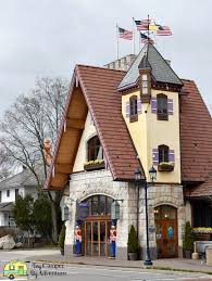 Looking For Fun Things To Do In Frankenmuth Michigan From Shopping Opportunities The Bronners Christmas Frankenmuth Michigan Frankenmuth Fall Family Vacation
