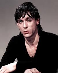 Boredom and music lyrics in 80s alternative scene