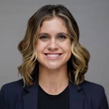 What communication training do doctors receive in the US at Stanford  University School of Medicine?