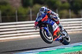 Piloto português teve problemas em conseguir aderência na pista de barcelona. Motogp Dobradinha Yamaha E Miguel Oliveira Termina Teste Em 11Âº Desporto Andar De Moto