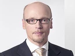 Lee ws, ro bi, hong sp et al (2007) a new classification of pattern hair loss that is universal for men and women: Epo Destroys Teva Copaxone Patent After Appeal Juve Patent