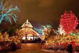Zoo Lights During The Holidays Lincoln Park Zoo Decks The Halls It S Pure Magic Chicago Holiday Christmas Lights Lincoln Park Zoo