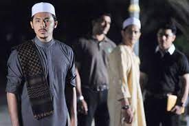 Fauzi nawawi, fizz fairuz, ku faridah and others. Review Filem Munafik 2