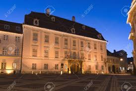 The august von spiess museum of hunting has its opening in 1966. Brukenthal Palast Museum In Sibiu Barockbau Aus Dem Xviii Jahrhundert In Siebenburgen Rumanien In Der Nacht Im Winter Mit Weihnachtsdekoration Lizenzfreie Fotos Bilder Und Stock Fotografie Image 11960296