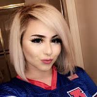 Eliza Vincent's Instagram, Twitter & Facebook