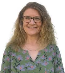 Fran Carpenter's Instagram, Twitter & Facebook