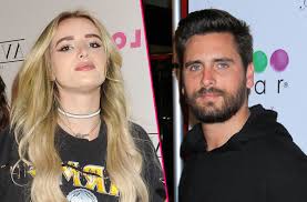 Scott's kids' mom kourtney kardashian is also in cannes with her younger boyfriend. Tinggalkan Scott Disick Bella Thorne Balikan Sama Mantan