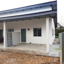 Seekor kenari orange adalah hasil penyilangan antara burung kenari dengan warna dasar kuning dan kenari dengan warna dasar merah. D Sinaran Homestay Home Facebook