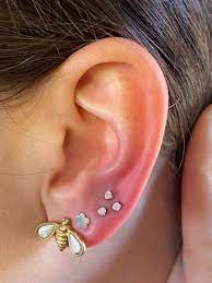 Triangle Piercing Cool Ear Piercings Earings Piercings Ear Lobe Piercings