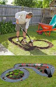 Cement Road Painted Black So Cute Jardin Pour Enfants Jeux Exterieur Diy Enfant