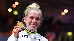 Emma hinze from germany celebrates winning the women's sprint final during the cycling world championship in berlin, germany, friday feb. Radsportlerin Emma Hinze 100 Tage Vor Tokio Es Ist Etwas Anderes Gegen Echte Gegner Zu Fahren Rbb24