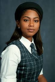 Robyn Mathes's Instagram, Twitter & Facebook