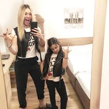 Dea couture realizza l'abito da damigella e quello da sposa identici! Mamma E Figlia Uguali E I Vestiti Mini Me Che Piu Ci Piacciono
