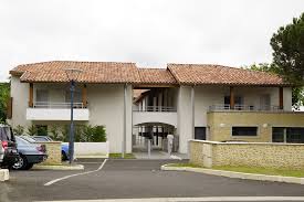 Cinéma le grand club mont de marsan. Ehpad Et Residence Seniors Saint Pierre Du Mont Landes 40