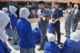 Gaji guru honorer smk negeri jawa barat. Tujuh Bulan Tak Terima Gaji Guru Mogok Mengajar Nasional Tempo Co