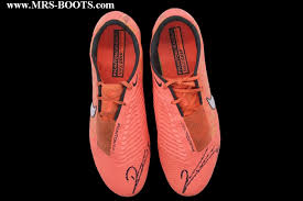 Robert lewandowski plays as forward for bayern münchen in bundesliga. Robert Lewandowski Nike Match Worn Boots