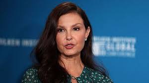 Quién acabó con la carrera de Ashley Judd? Tres violaciones, un aborto y  acoso