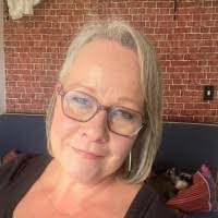 Sandra Ackland's Instagram, Twitter & Facebook