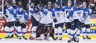 Finále ms bude mít stejné obsazení jako při posledním šampionátu před dvěma lety na slovensku a popáté se v něm střetnou finsko s kanadou. Ms Junioru 2021 Finsko Sokovalo Kanadu A Postupuje Svycarsko Vyradilo Svedsko Isport Cz